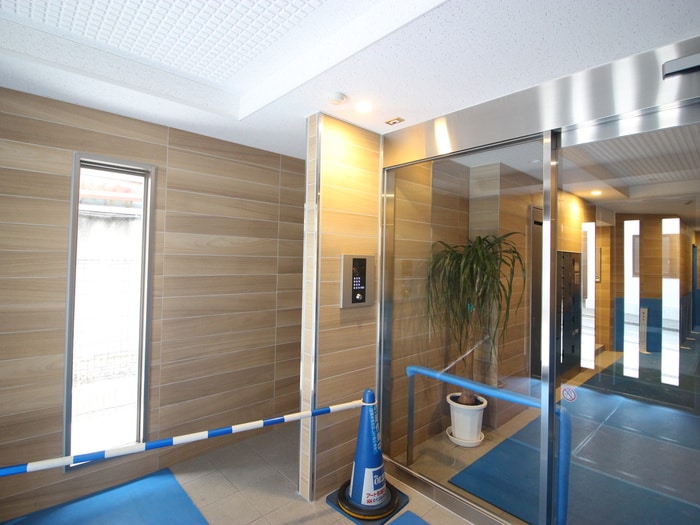 エントランス部分 ルーチェ　クォーレ