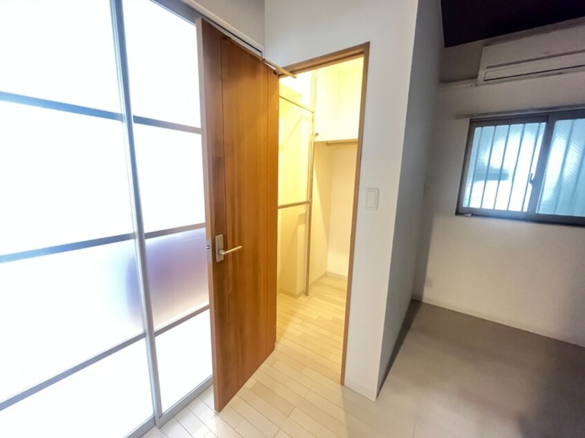 収納 ｴﾌ･ﾊﾟｰｸﾚｼﾞﾃﾞﾝｽ横浜反町1216