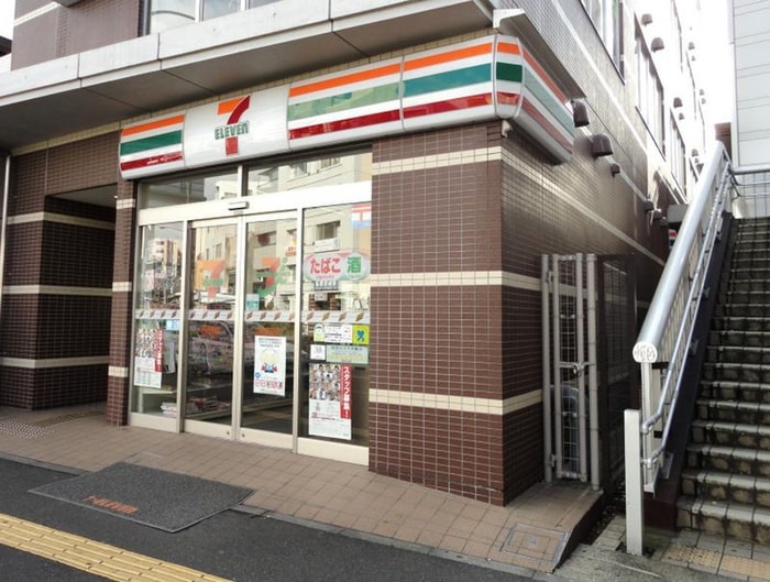 セブンイレブン横浜反町駅前店(コンビニ)まで70m ｴﾌ･ﾊﾟｰｸﾚｼﾞﾃﾞﾝｽ横浜反町1216