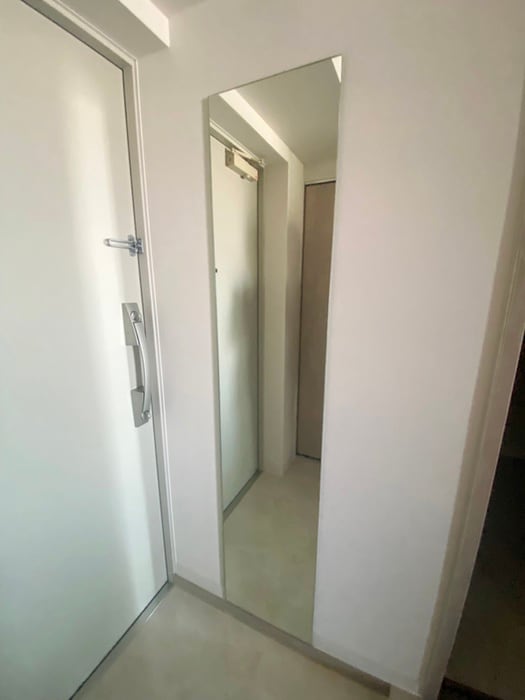 玄関 浦和パラディア