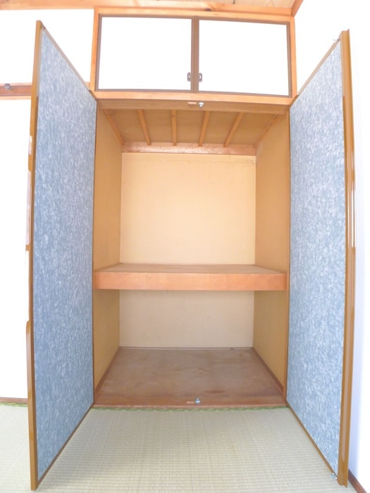 収納 コーポラスシカマ