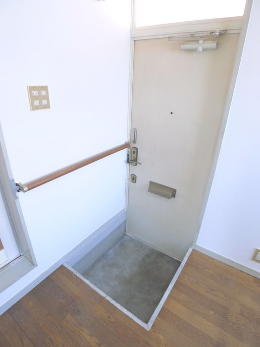 玄関 コーポラスシカマ