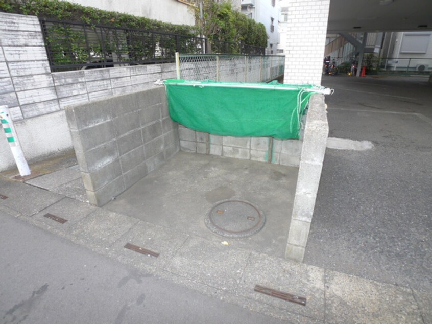 建物設備 キャピタル南越