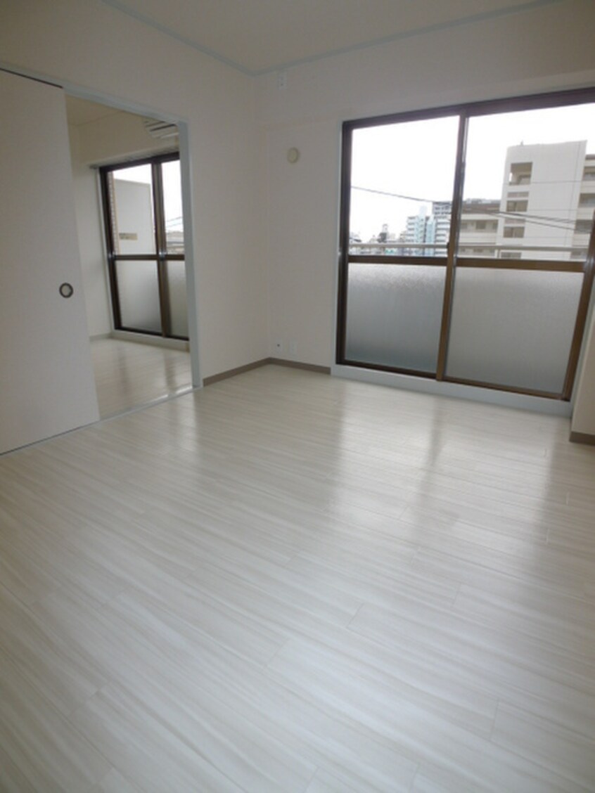 内観写真 キャピタル南越