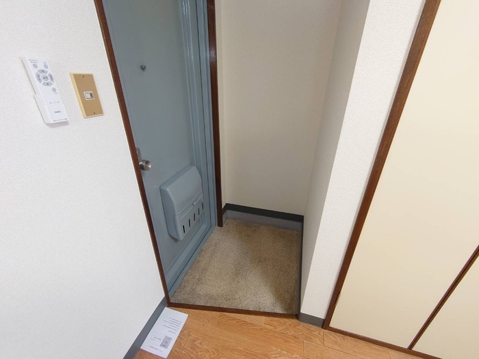 玄関 葵コーポ