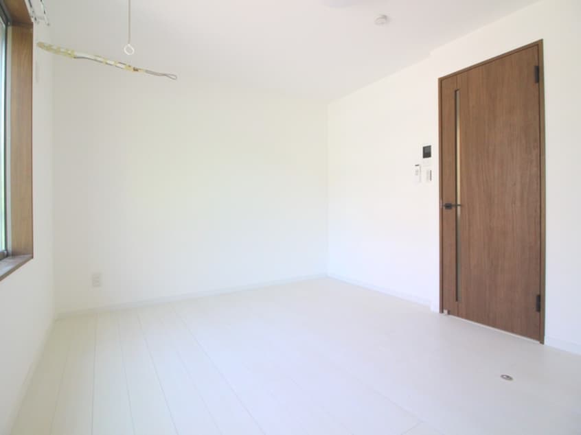 居室 ＳＴＲＩＰＥＳ