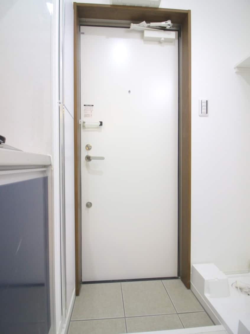 玄関 ＳＴＲＩＰＥＳ