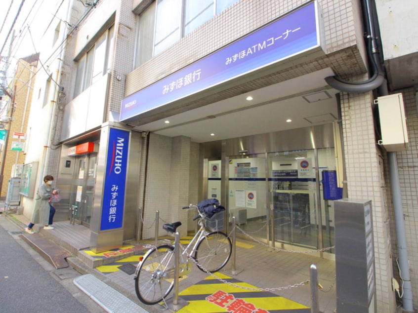 みずほ銀行(銀行)まで240m ＳＴＲＩＰＥＳ