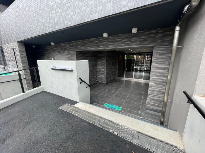 エントランス部分 ジニア新宿中落合