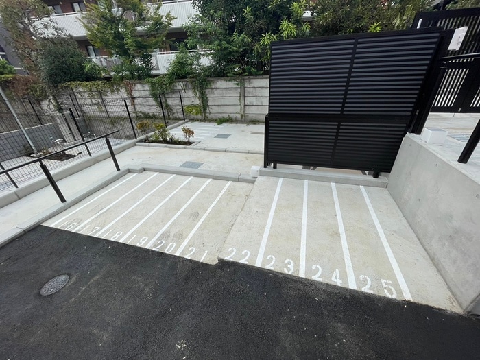 駐輪場 ジニア新宿中落合