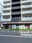 セブンイレブン 墨田横川5丁目店(コンビニ)まで565m ハウス亀戸
