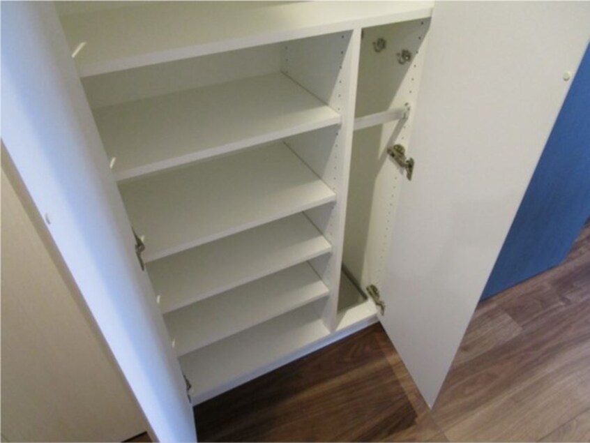 靴箱 プレジール神宮前