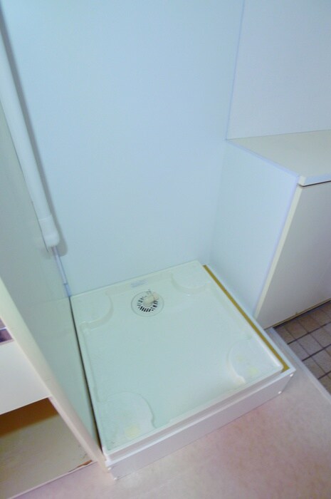 洗濯機置場 ロザ－ル松戸(207)