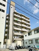 第８頼長ビルの外観