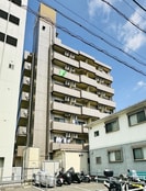 第８頼長ビルの外観