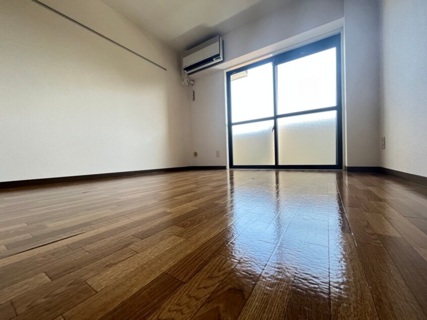 居室 第８頼長ビル