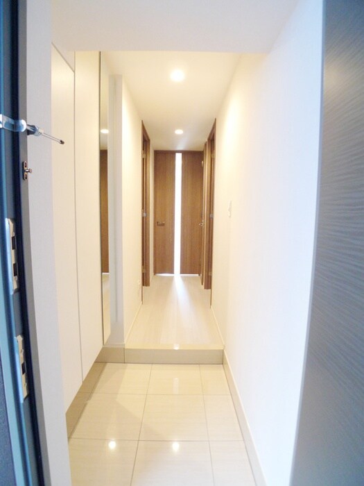 玄関 ｺﾝﾌｫﾘｱ成増ｸﾞﾘｰﾝｻｲﾄﾞ