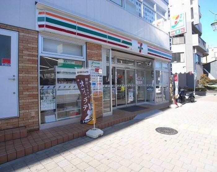 セブンイレブン　板橋大谷口２丁目店(コンビニ)まで98m メゾンクロシェット