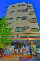 プラザエイトの外観