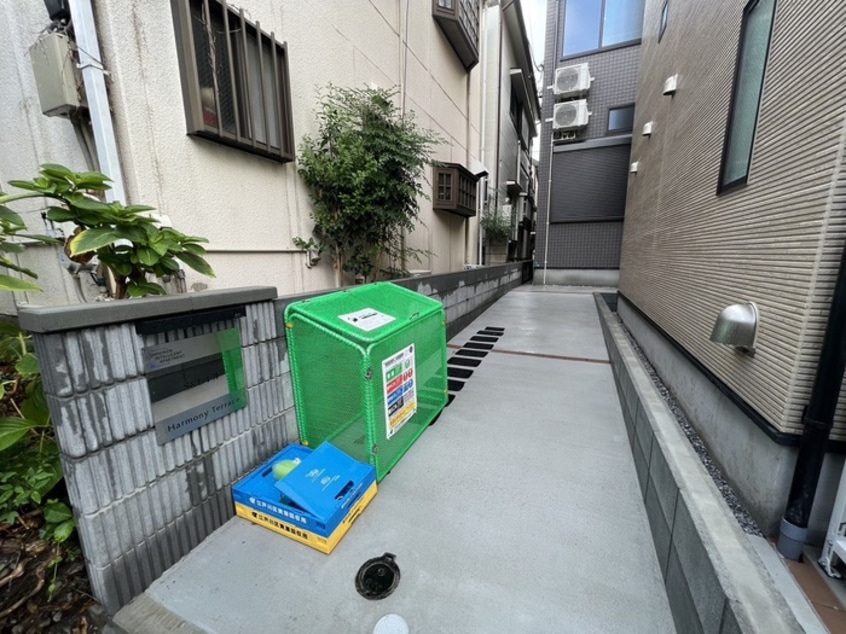 エントランス部分 S&L平井