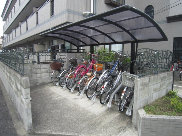 駐輪場 ライフコア中葛西