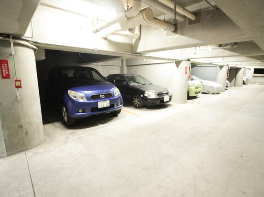 駐車場 フォ－ラム登戸