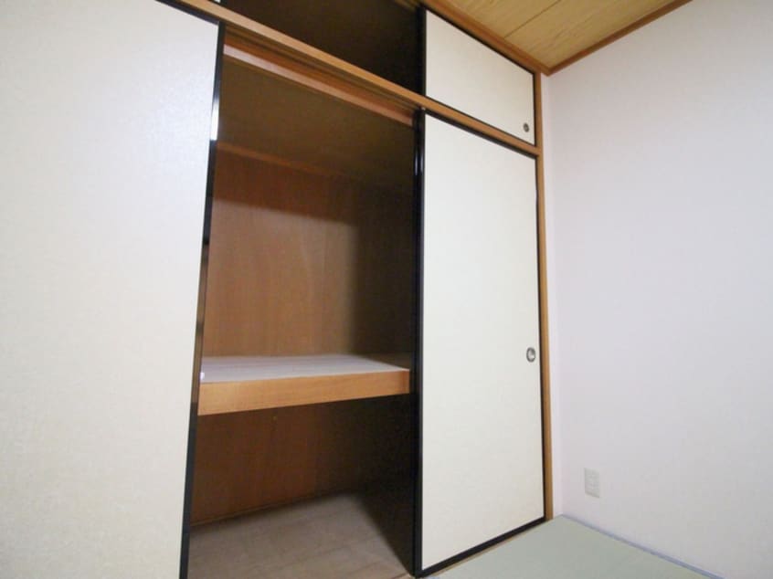 収納 グランドステータス中村