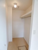 収納 イ－ストアヴェニュ－片瀬