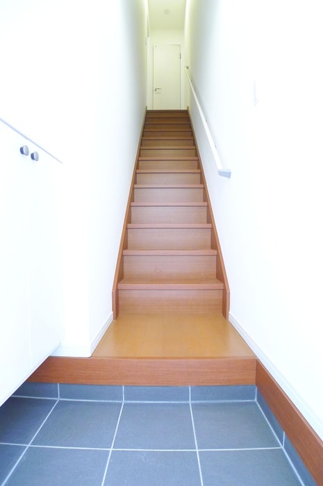 玄関 AJ南柏First