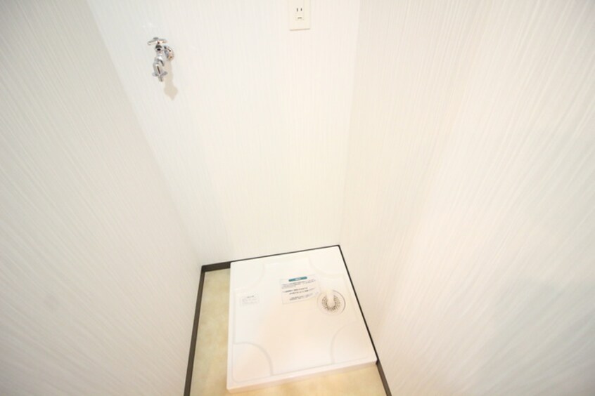 洗濯機置場 グランセリ－ナ（１４０３）