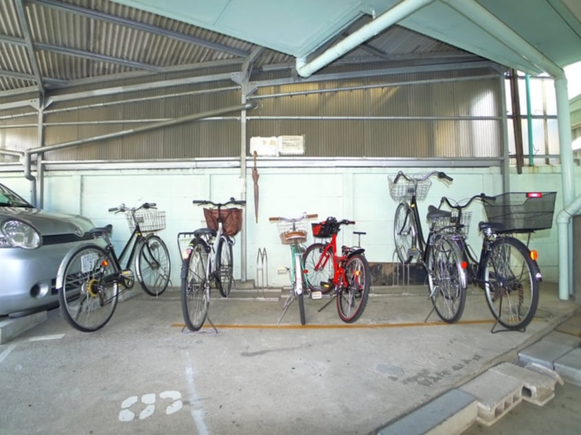 駐輪場 マンション麻衣