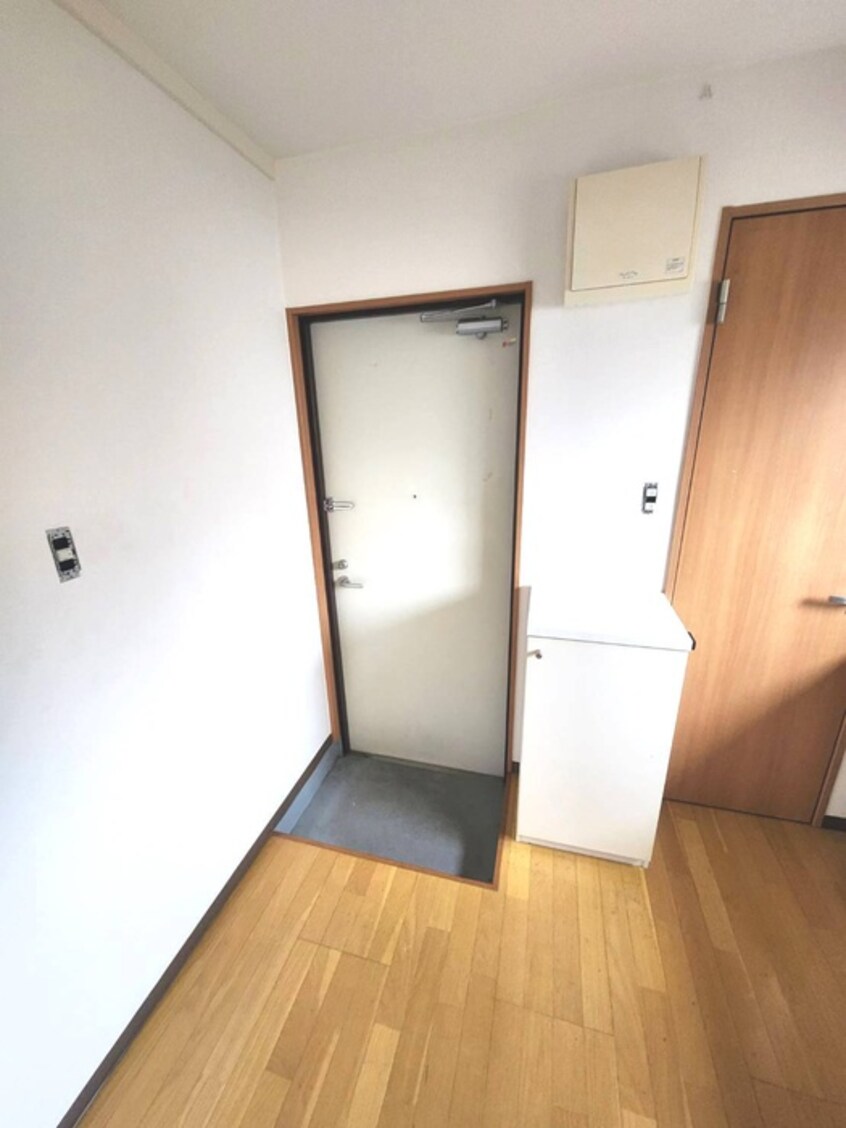 玄関 第四アサヒハイツ