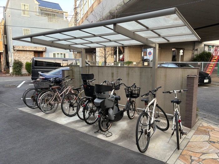 駐輪場 ラフィネ宿河原