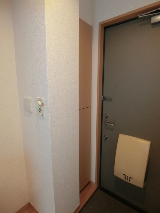 玄関 メゾン・エスポワール