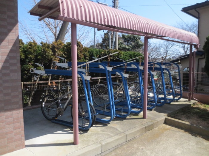 駐輪場 コルビュジェ湘南台
