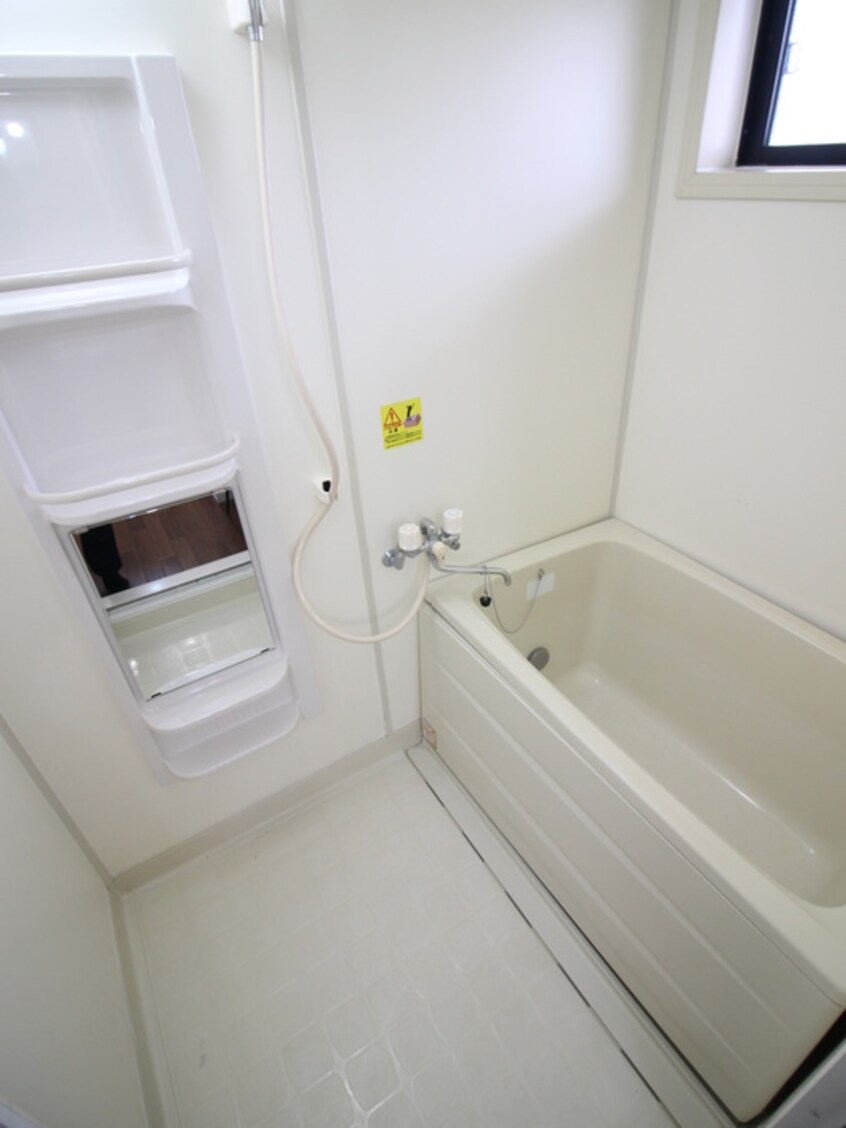 バス／シャワールーム等 サンパレス網久保Ⅱ