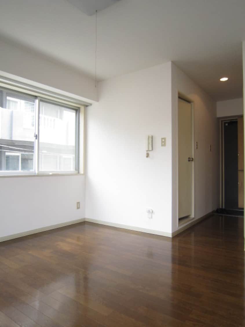 居室 ｼｬﾛ-ﾑ東中野