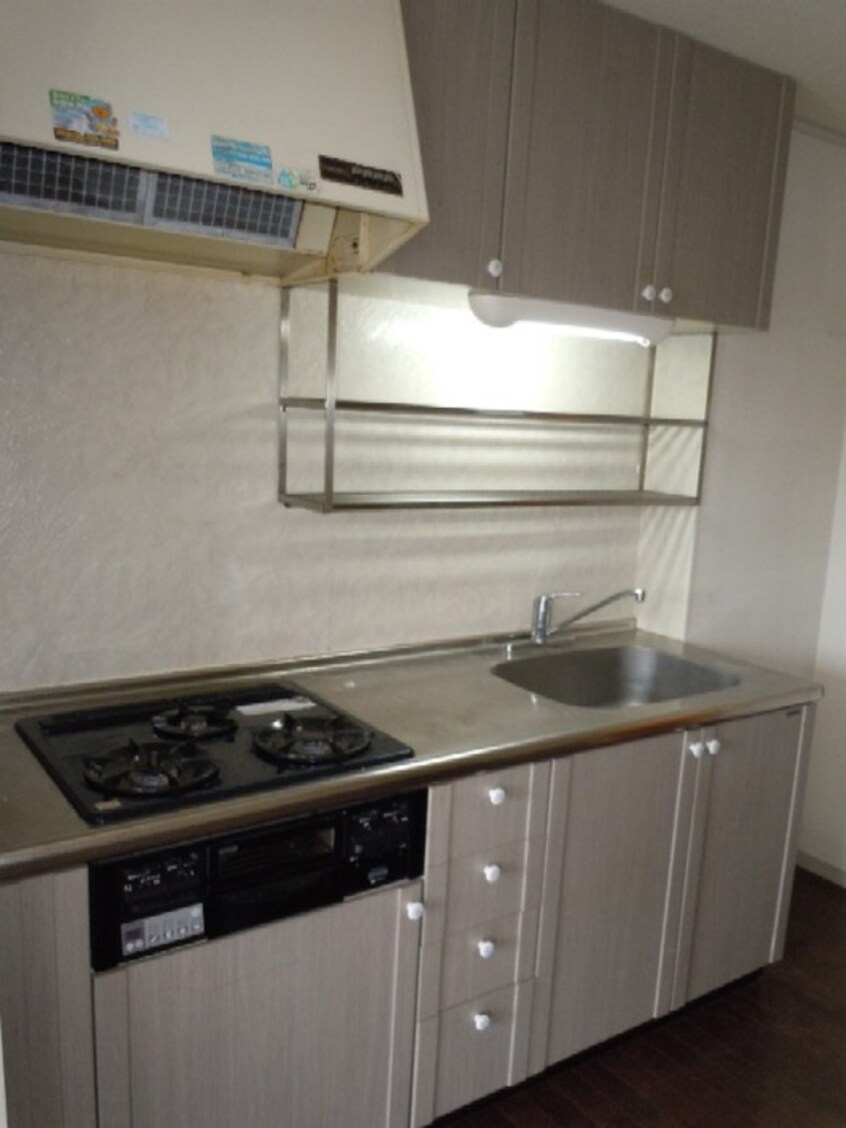 キッチン ファミ－ル中野島