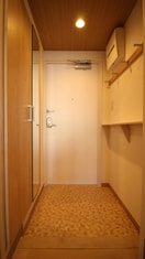 玄関 コムデ・ビュ－