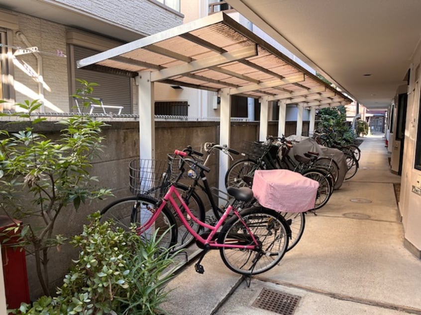 駐輪場 カサ・デ・センテレオ