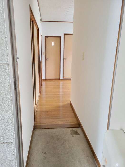 玄関 ウェルスィ－中山Ａ棟