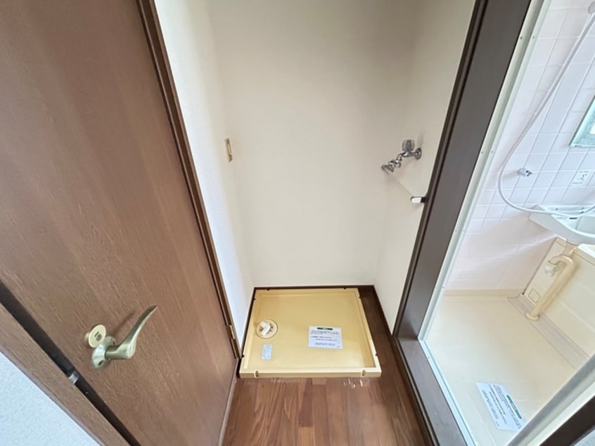 洗濯機置場 メゾンラフォーレ