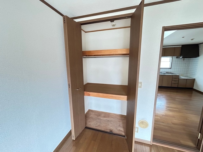 収納 メゾンラフォーレ