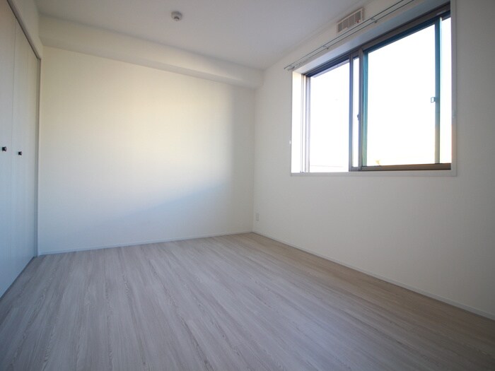 居室 ガーデンホームズ高野