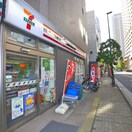 セブン-イレブン 市川駅南口店(コンビニ)まで110m 市川サンハイツ（１００２）