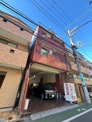 マンション渡辺の外観