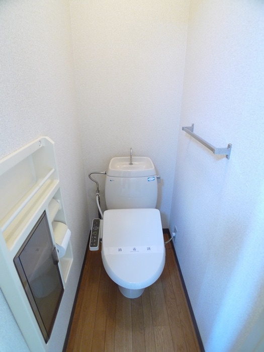 トイレ フレンドシップ岩沢B