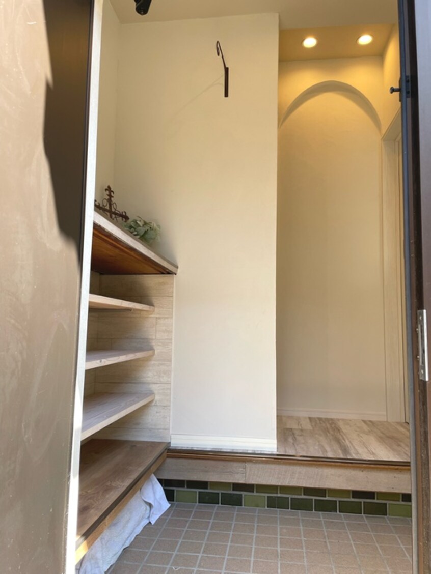 玄関 狭山戸建～La　Casa　Blanca～