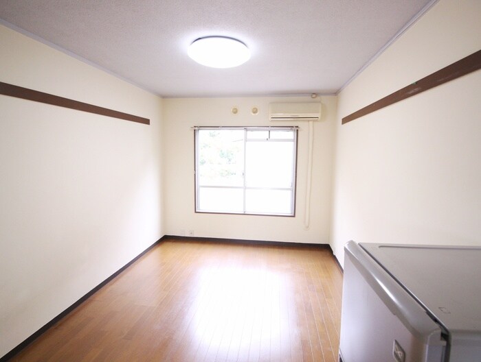 居室 ヒカリハイツ