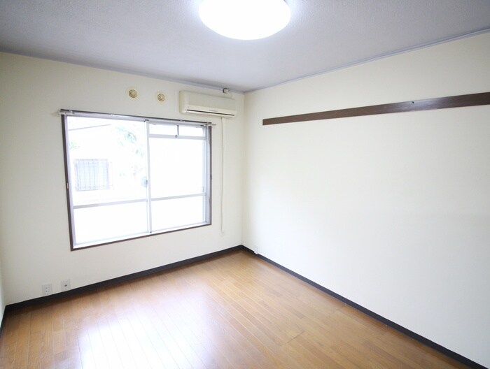 居室 ヒカリハイツ